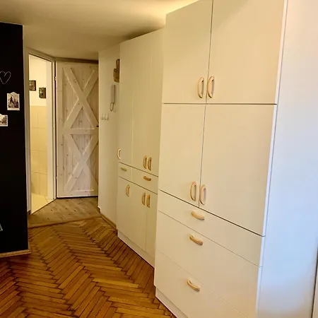 Next To Main Station * Cracovie